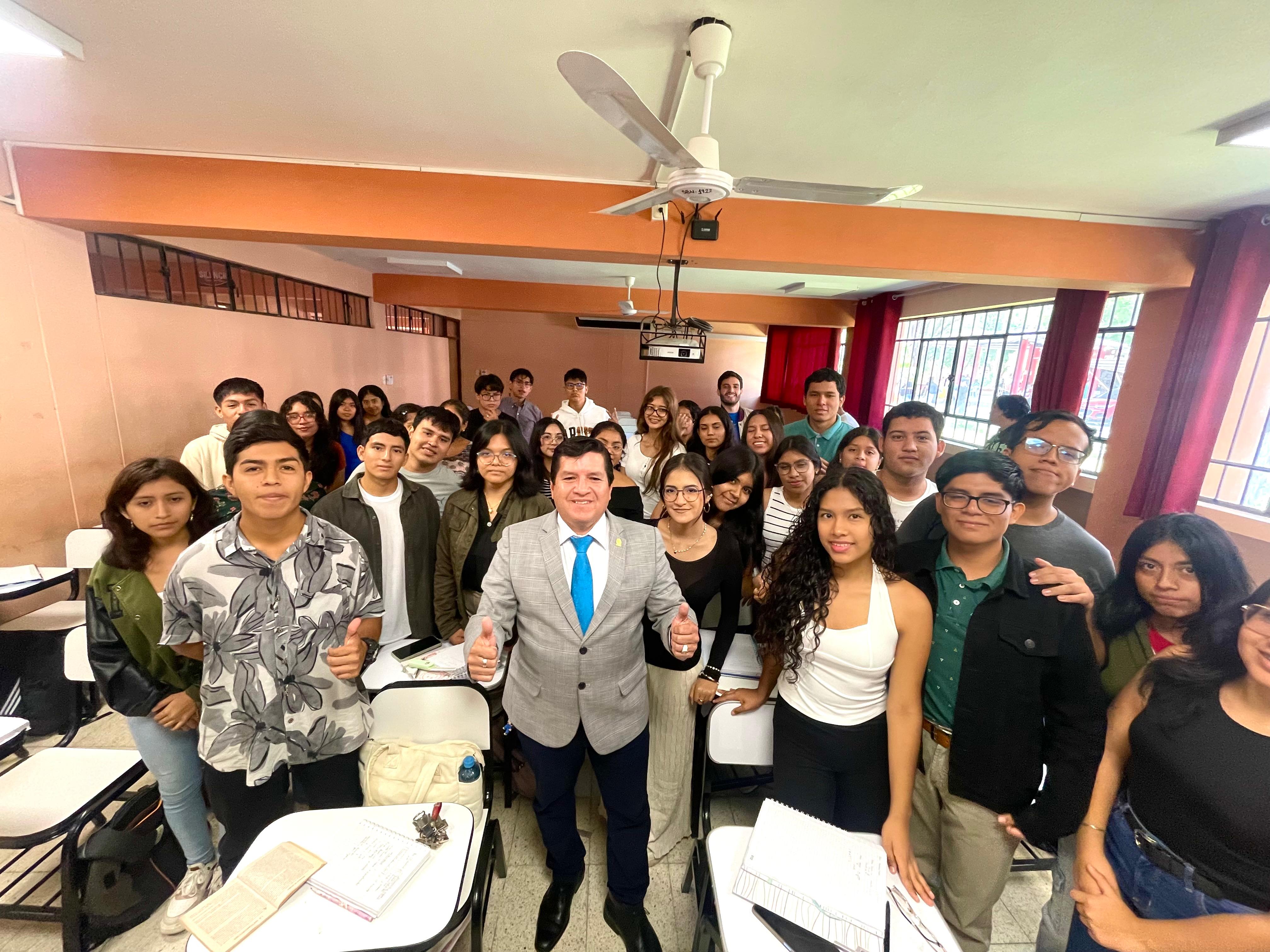 RECORRIDO INFORMATIVO DEL DECANO – FACULTAD DE DERECHO Y CIENCIAS POLÍTICAS – UNP