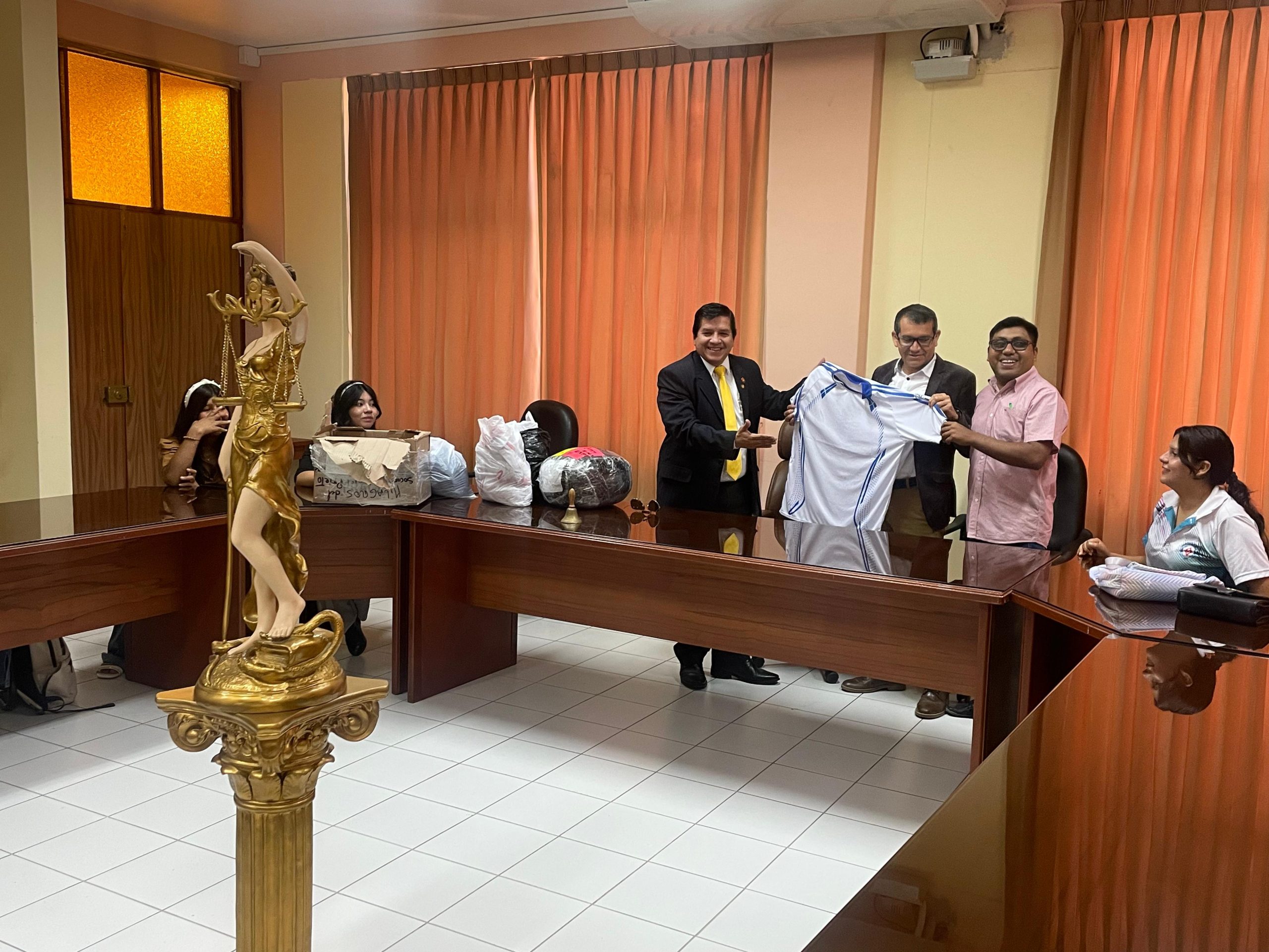  Entrega de Polos para Campeonato Deportivo Interpromociones