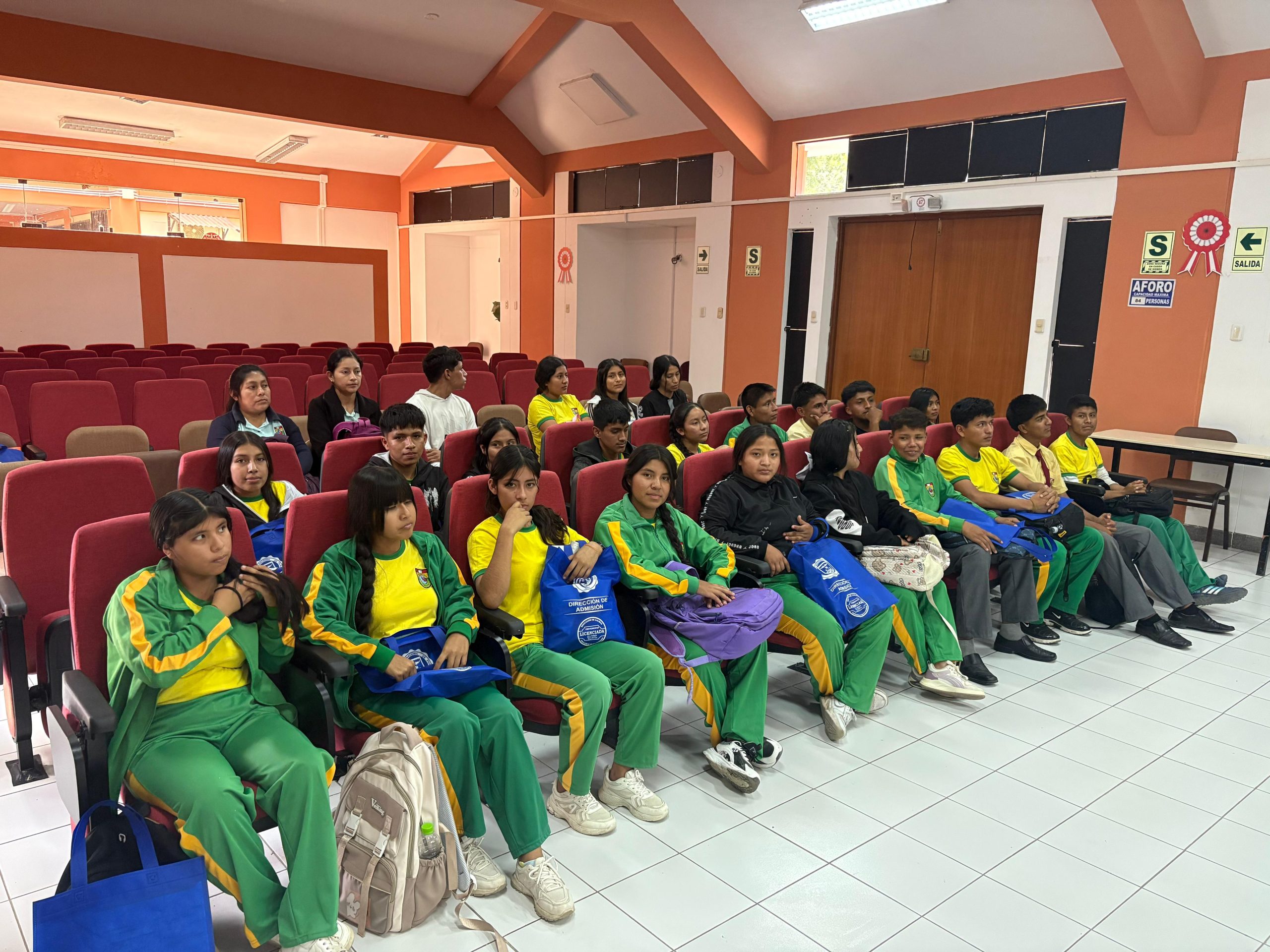 Visita Escolar en la Facultad de Derecho – UNP