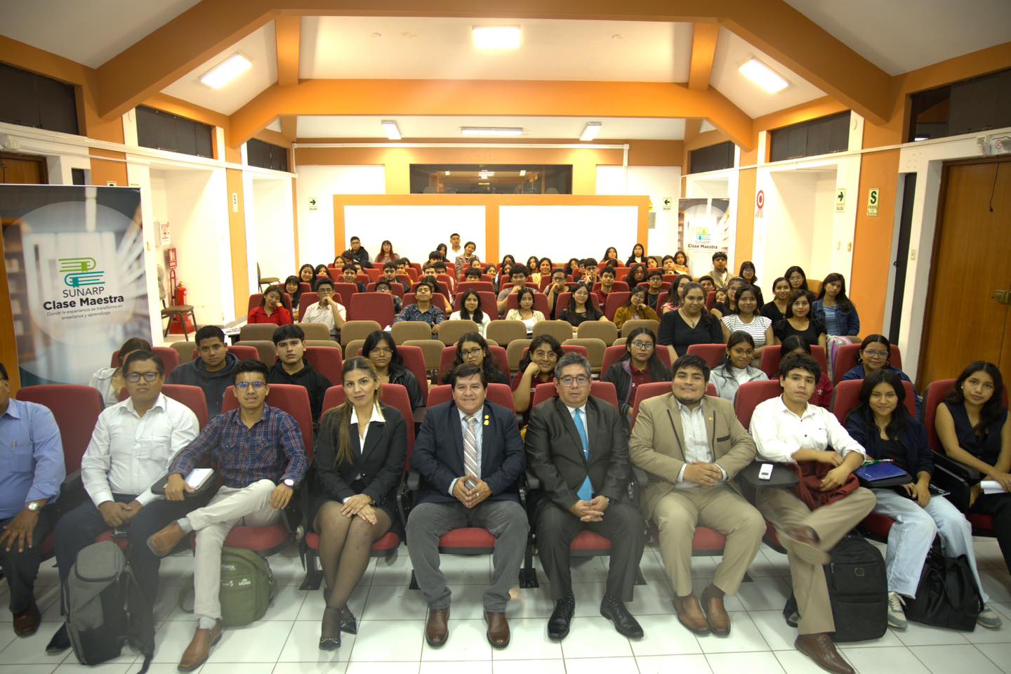 Clase Maestra SUNARP en la FDCCP – UNP