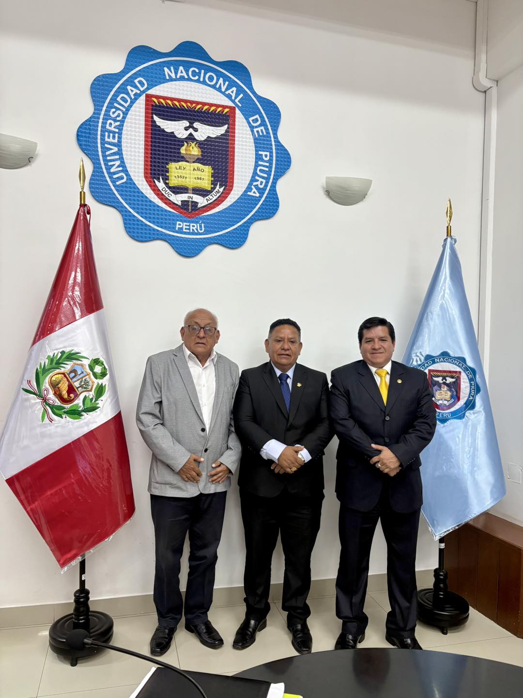 Gestión del Dr. Juan Carlos Negro impulsa financiamiento del nuevo pabellón multifuncional para la Facultad de Derecho