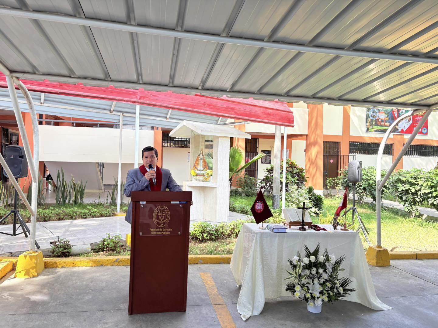 La Facultad de Derecho y Ciencias Políticas de la UNP inició las celebraciones por su 30.º aniversario institucional