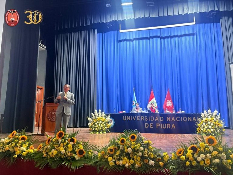 Facultad de Derecho y Ciencias Políticas-UNP (19)