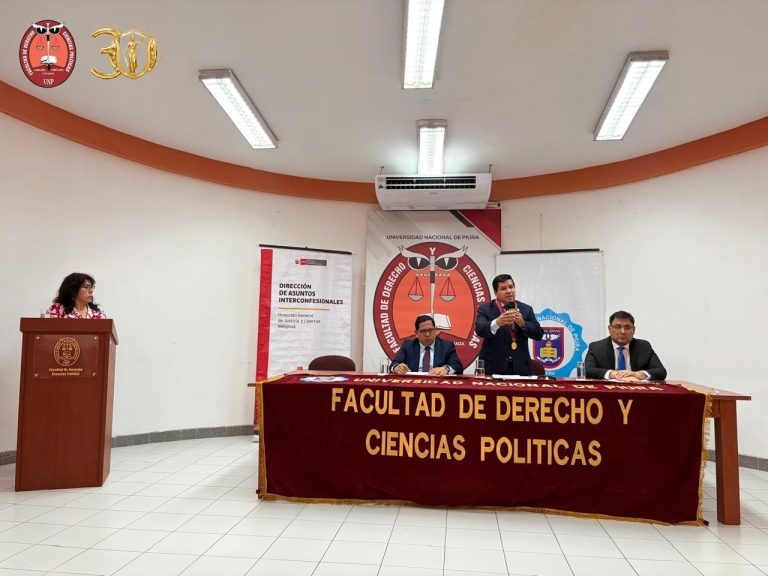 Facultad de Derecho y Ciencias Políticas-UNP (56)