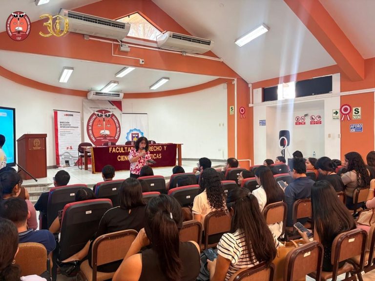 Facultad de Derecho y Ciencias Políticas-UNP (58)
