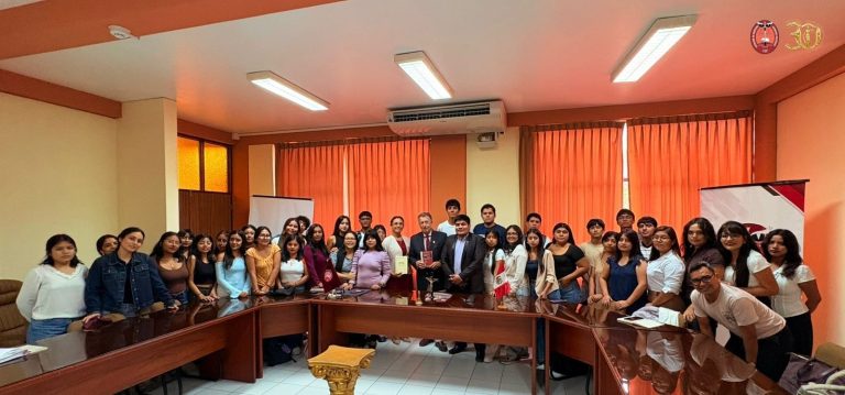 Facultad de Derecho y Ciencias Políticas-UNP (67)