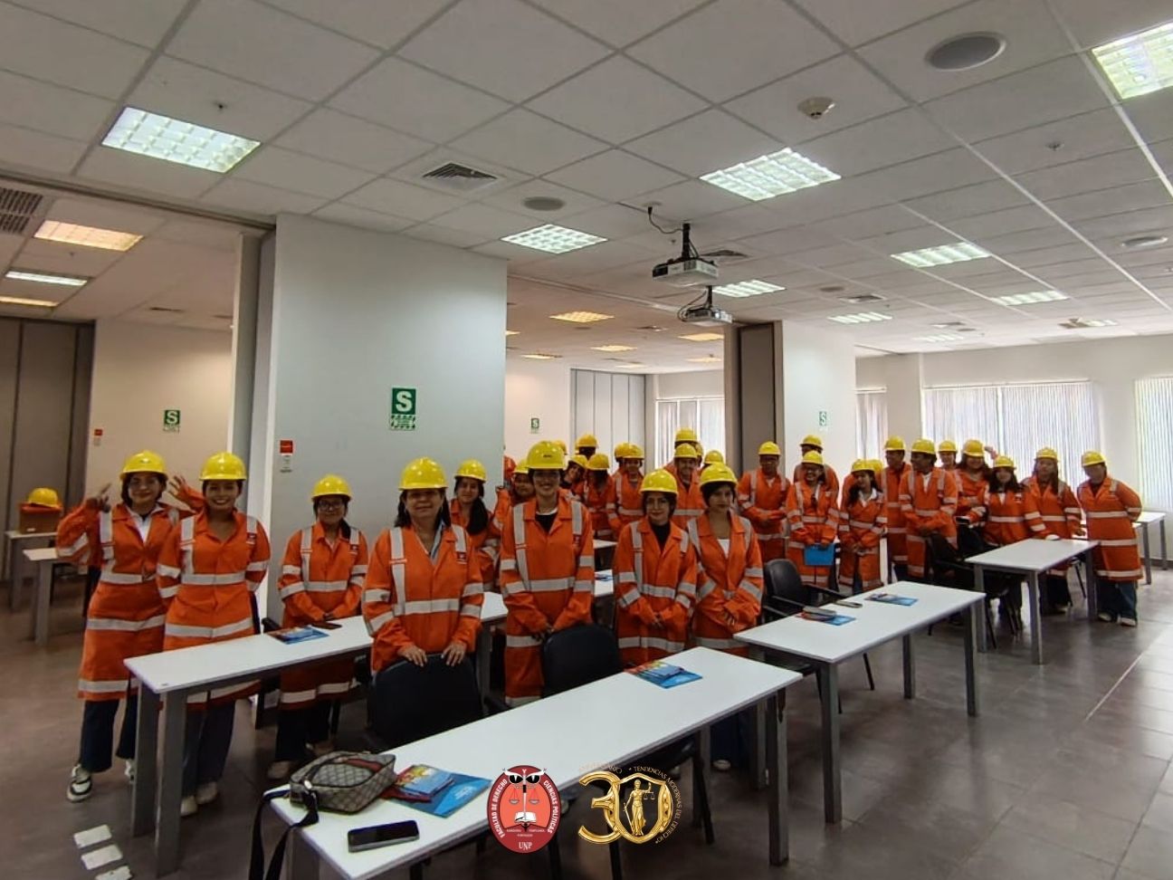 Estudiantes de la Facultad de Derecho de la UNP realizaron visita técnica a la Nueva Refinería Talara
