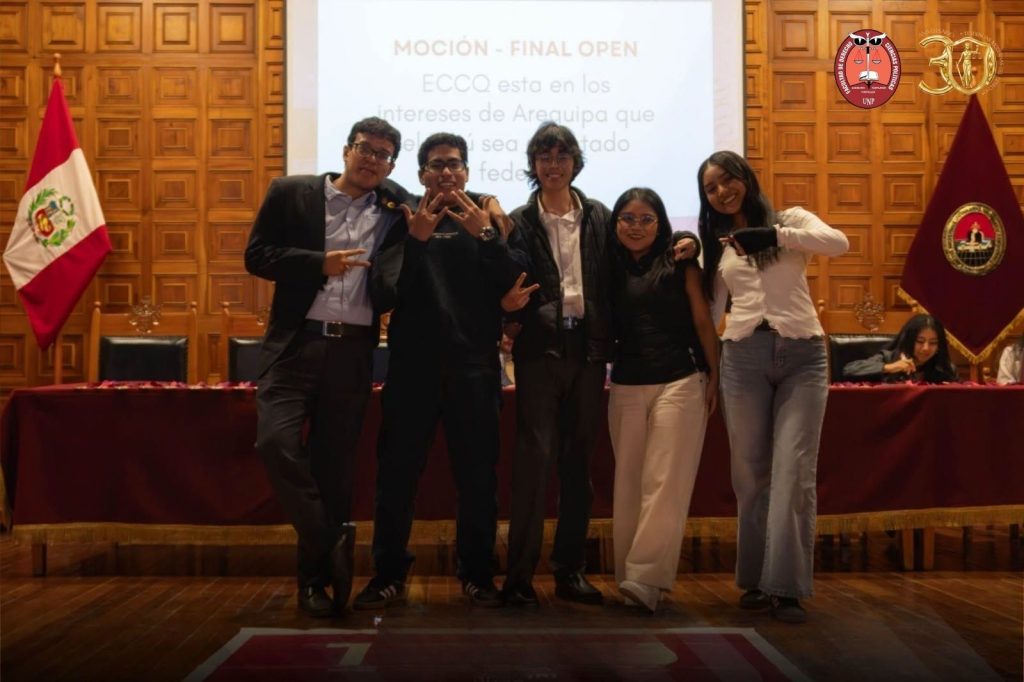 DIPLOMA JOSE PALOMINO MANCHEGO (22)